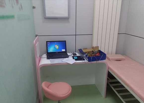 興平市人大代表調研健康一體機 興平市人大代表調研健康一體機